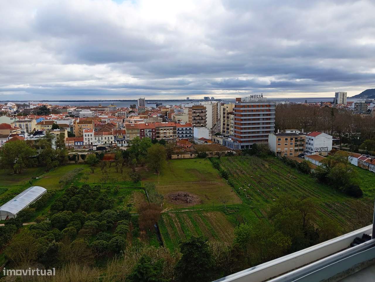 T2 Setúbal | Varanda | Vista Mar-20