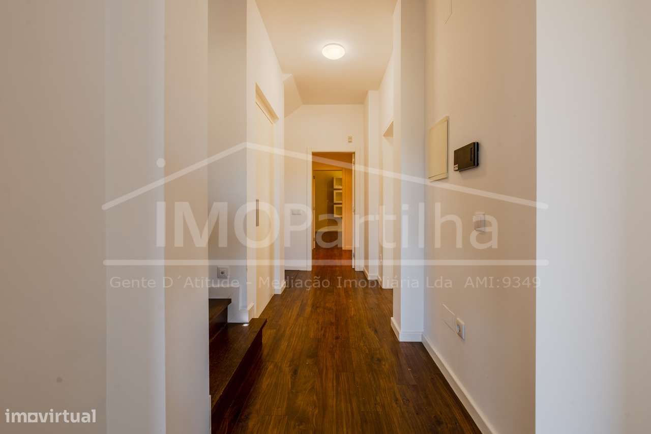 Moradia T5 C/ Piscina e campo de Basketball - Sintra-21