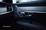 Volvo V90 Cross Country - 16