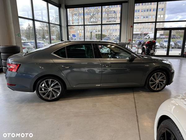 Skoda Superb 2.0 TDI L&K DSG - 7