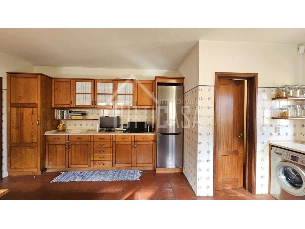 Moradia T3+1 na Venda do Pinheiro-18