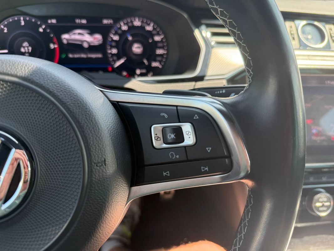 Volkswagen Passat 2.0 TDI DSG R Executive - 33