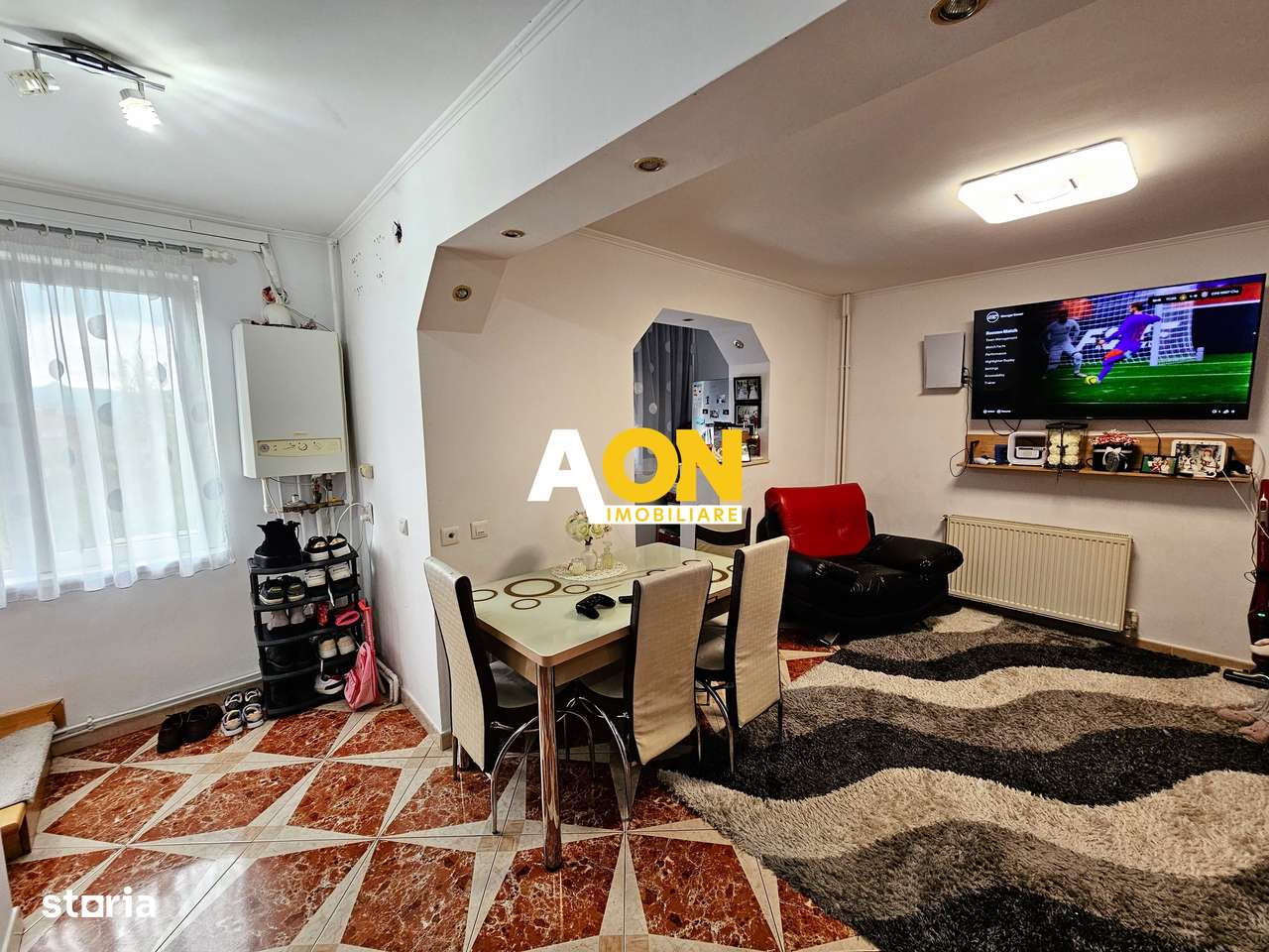 Apartament 3 camere, cu scara interioara, et.2, zona Kaufland Cetate - Imagine principală: 2/11