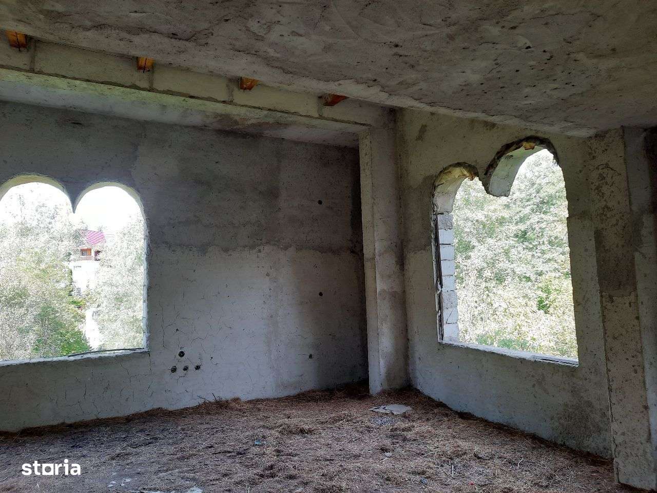 Casă spațioasă stil conac , aproape de natură - Imagine principală: 5/10