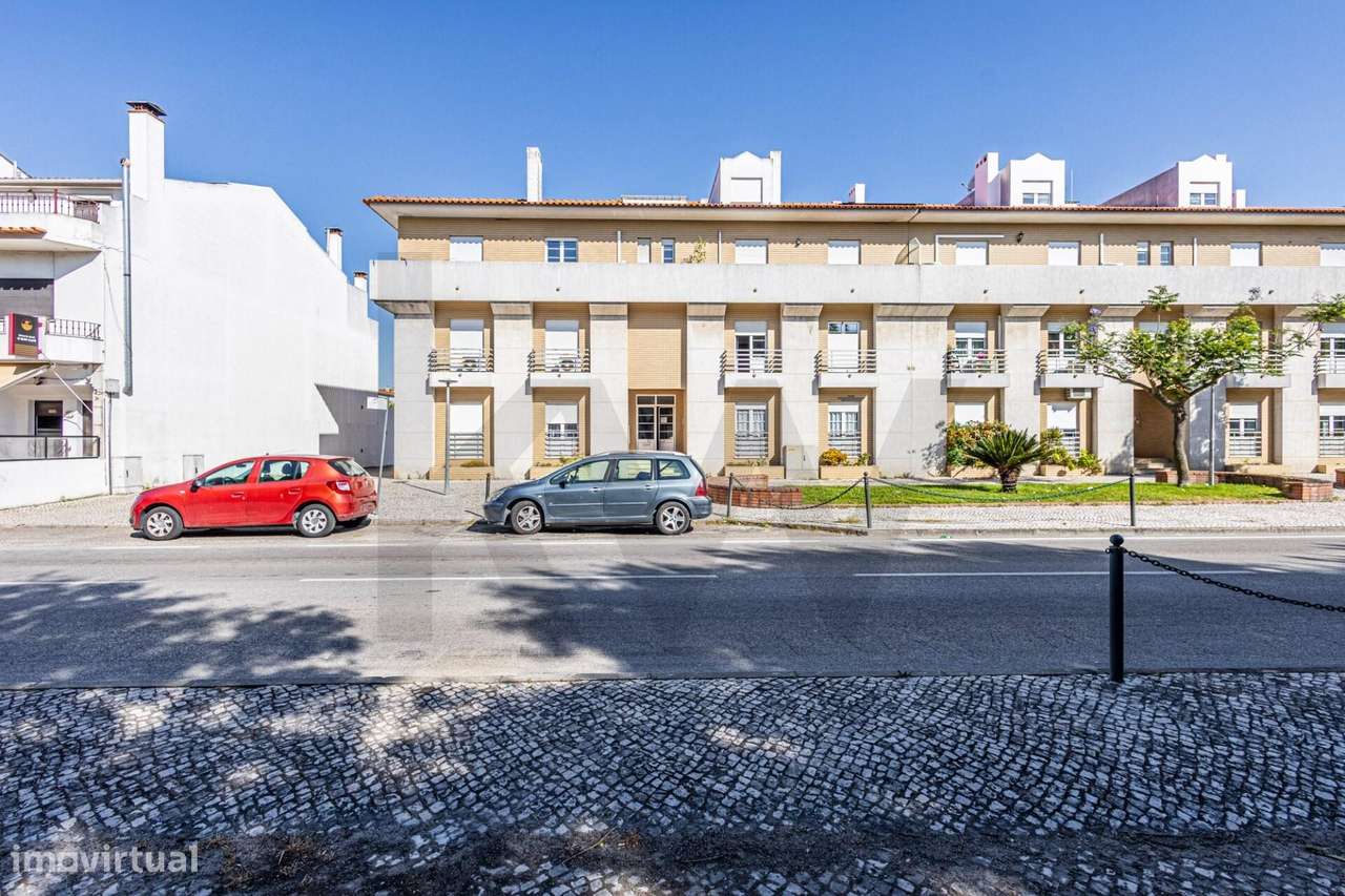 Excelente Oportunidade de Negócio - Apartamento T3 Almeirim, Zona  Nor - Grande imagem: 4/38