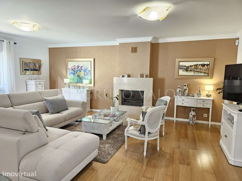 Moradia T4 Geminada com Piscina - Garagem para 3 Viaturas | Sabugo ...-28