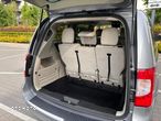 Chrysler Town & Country 3.6 Limited - 16