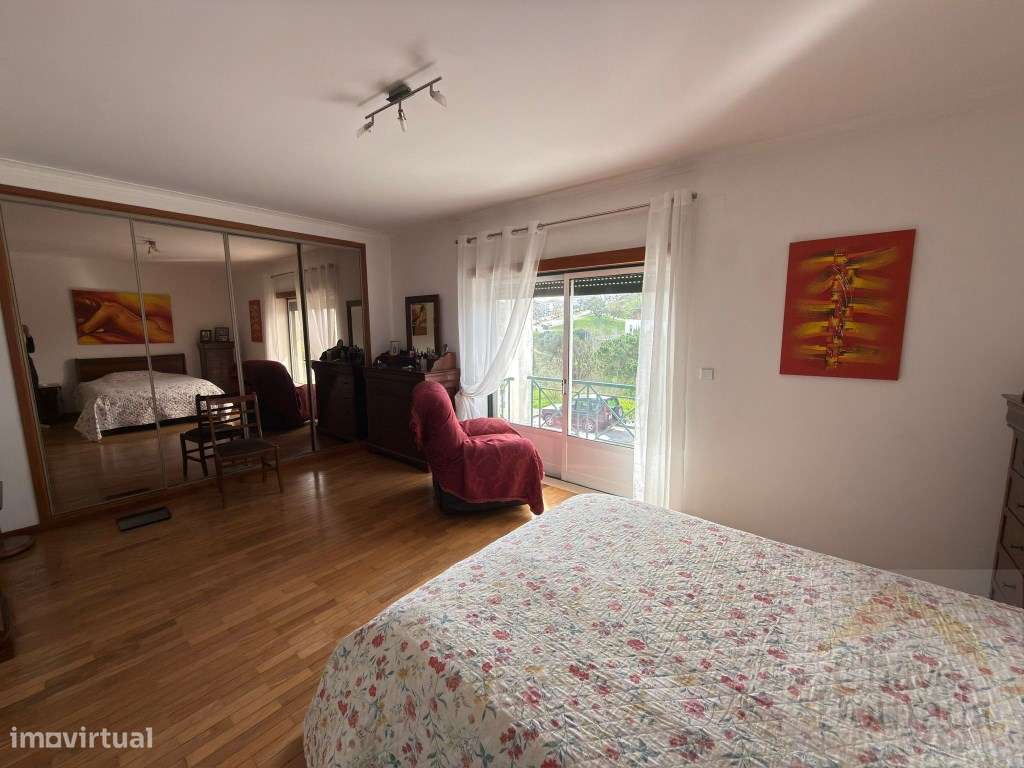 Moradia M3 com logradouro e garagem - Santa Clara-12