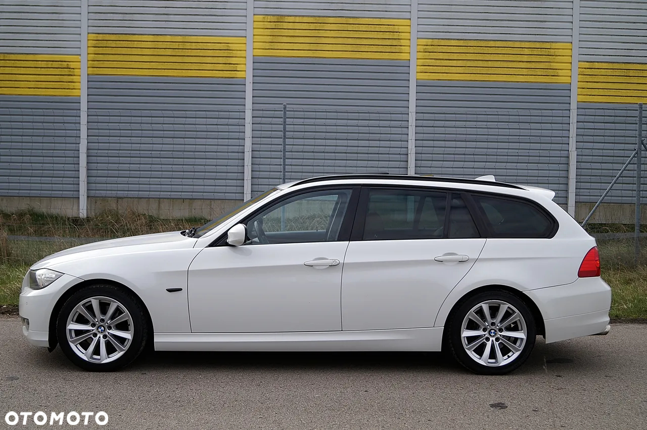 BMW Seria 3 318d Luxury Line - 8