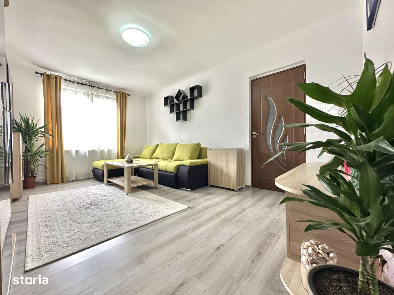 Vânzare apartament 3 camere mobilat,  parcare inclusă , Cartier Noua-4