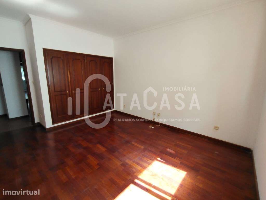 Moradia Isolada Térrea T4 para venda na Vista Alegre - Ílhavo-10