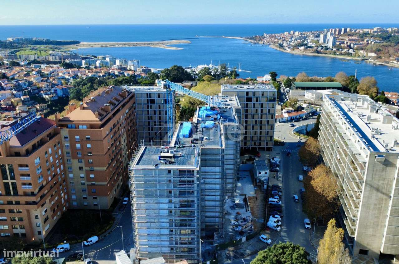 T2 nos Jardins D'Arrábida | Varanda | Condomínio Privado - Grande imagem: 2/14