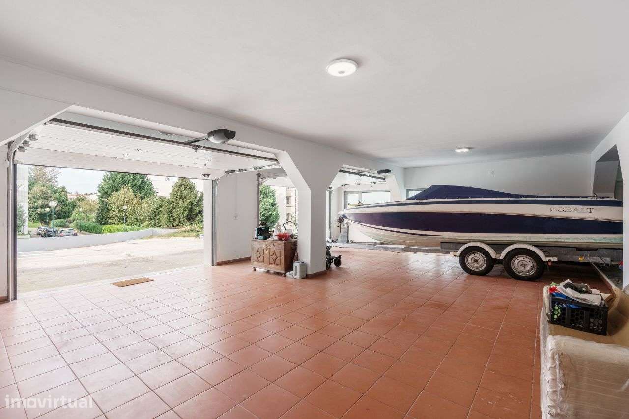 Moradia T5 Remodelada - Condomínio da Fonte Seca-50