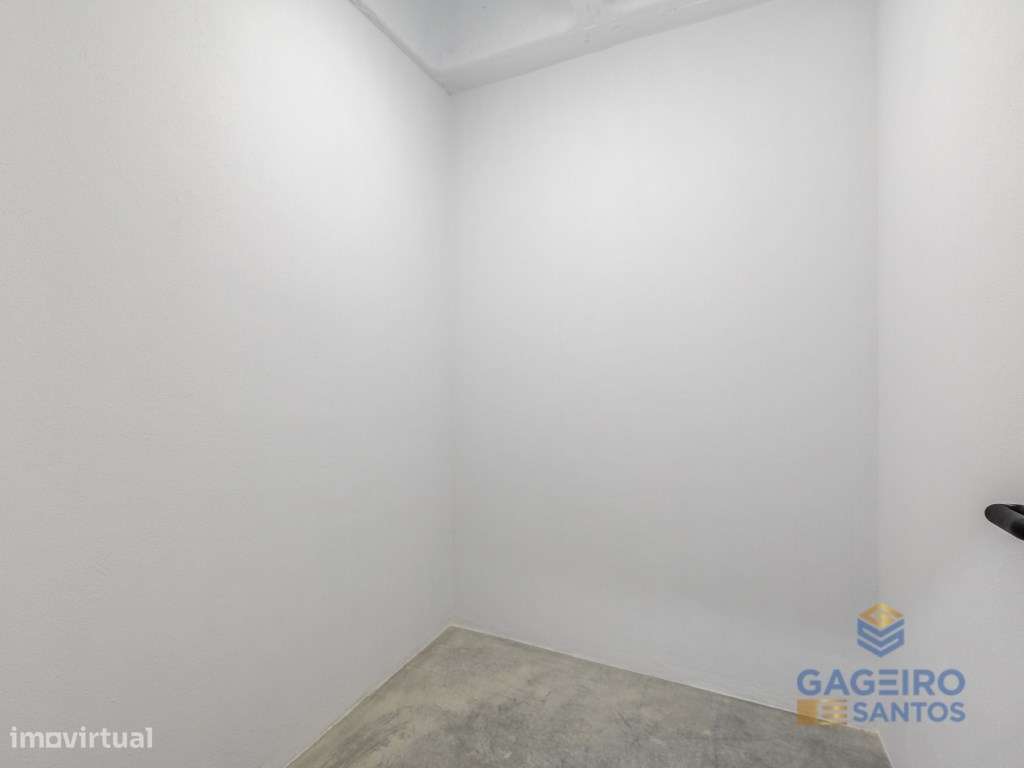 Apartamento T2 inserido em condomínio de luxo na primeira linha de ...-20