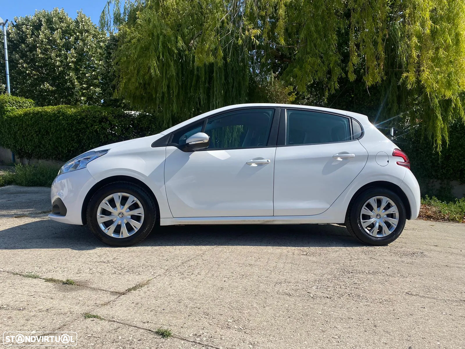 Peugeot 208 1.5 BlueHDi Active - 4