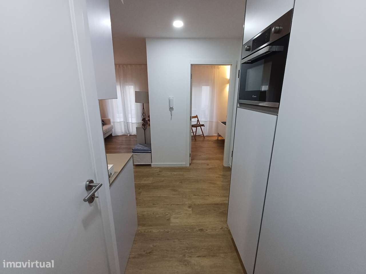 Apartamento T1 prédio recente perto da praia de Sesimbra-13