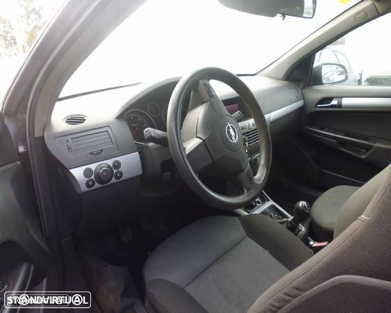 Opel Astra 2006 - 5