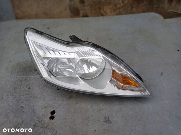 Lampa Prawa Przód Ford Focus MK2 Lift Europa 8M51-13W029-AF - 1