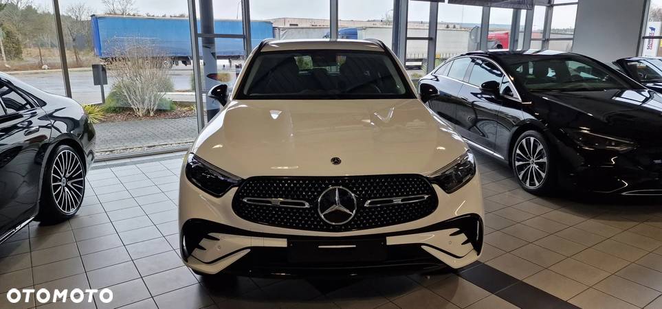 Mercedes-Benz GLC Coupe 300 de PHEV 4-Matic AMG Line - 2