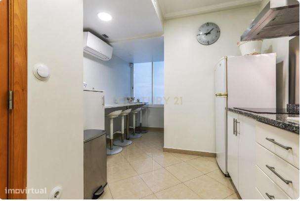Apartamento T3 com 103m² no centro de Lisboa - Grande imagem: 4/29