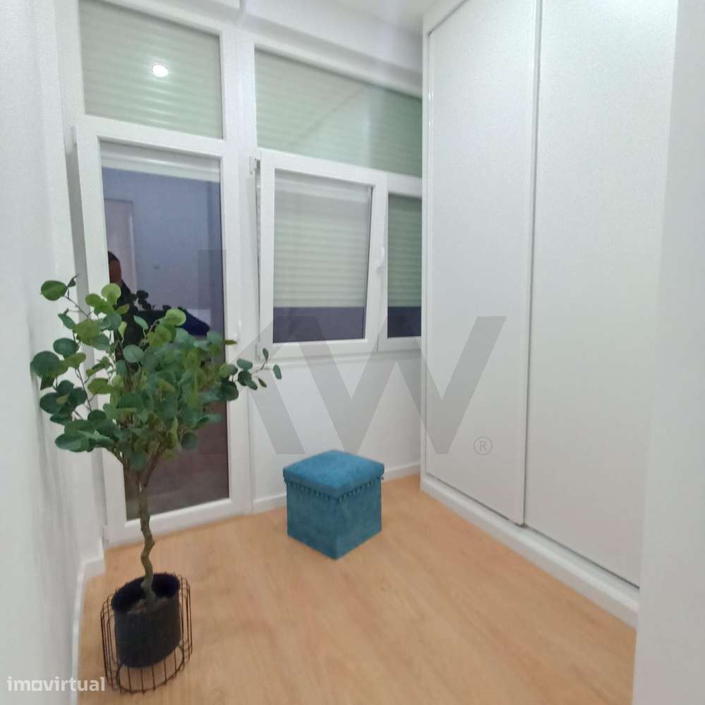 Apartamento com Vista Deslumbrante do Rio | Espaçoso e Moderno - Grande imagem: 3/9