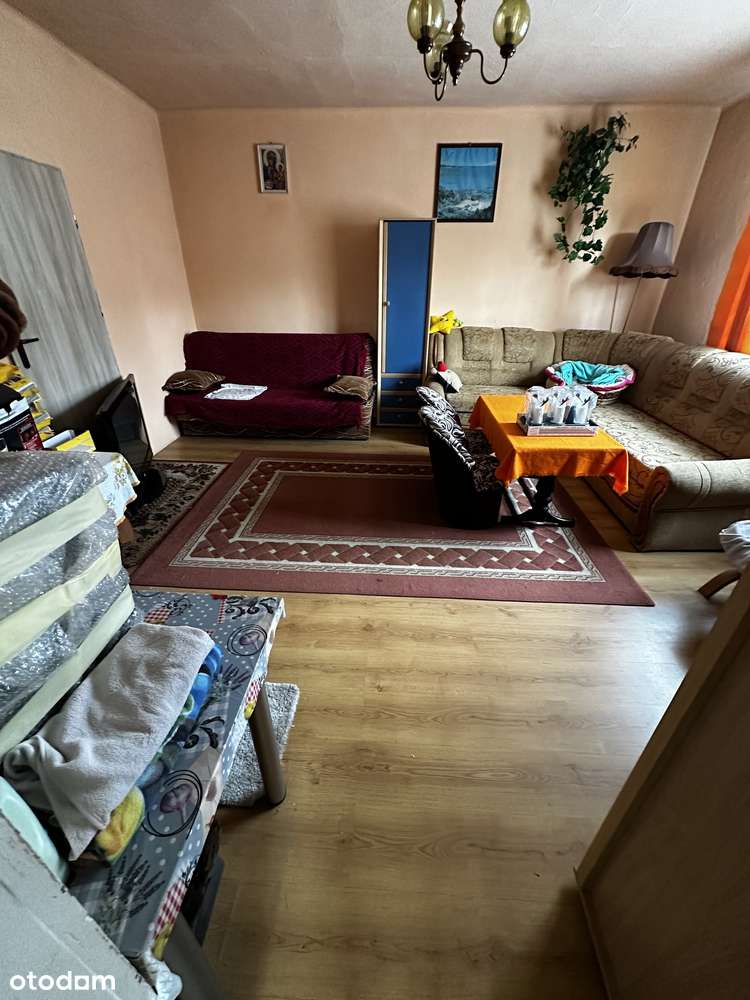 DOM Z ZABUDOWANIAMI GOSPODARCZYMI na 18-arowej działce-5