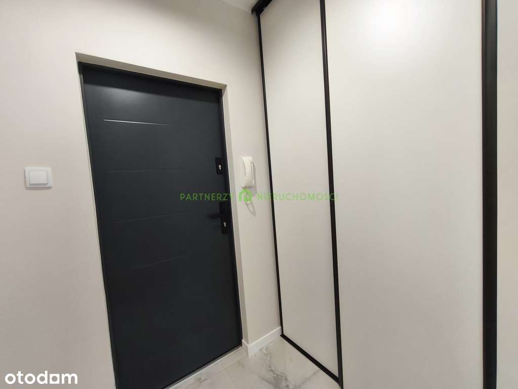 Po remoncie kawalerka z sypialnią na os. Przyjaźni-13