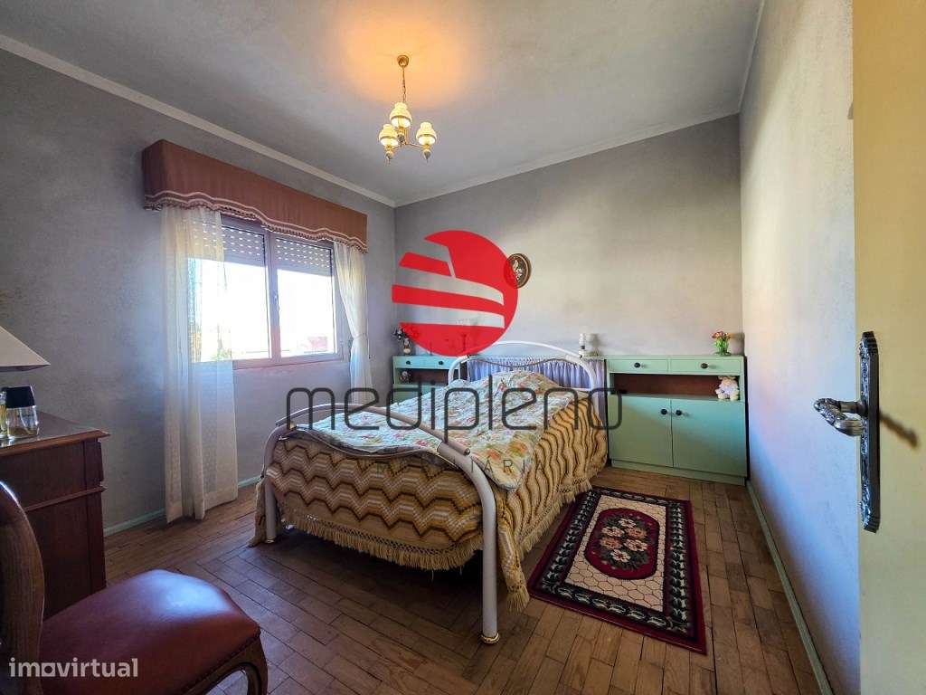 MORADIA T4 C/ GARAGEM-14