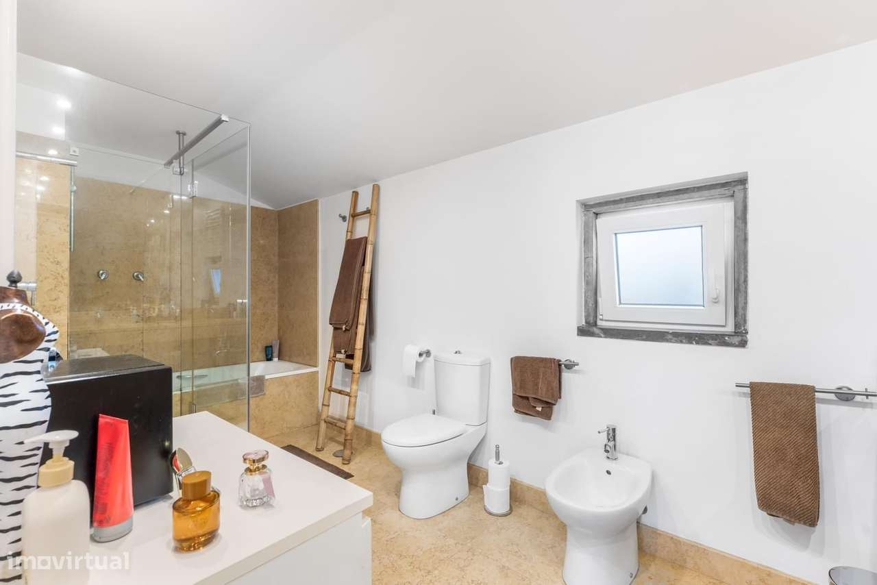 Moradia T4 com piscina, Paço de Arcos, Oeiras-15