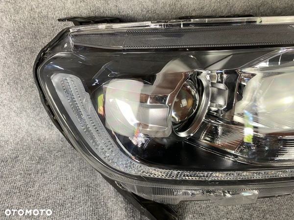 REFLEKTOR LAMPA PRZEDNIA PRAWA - FORD RANGER V LIFT XENON 15- - 8