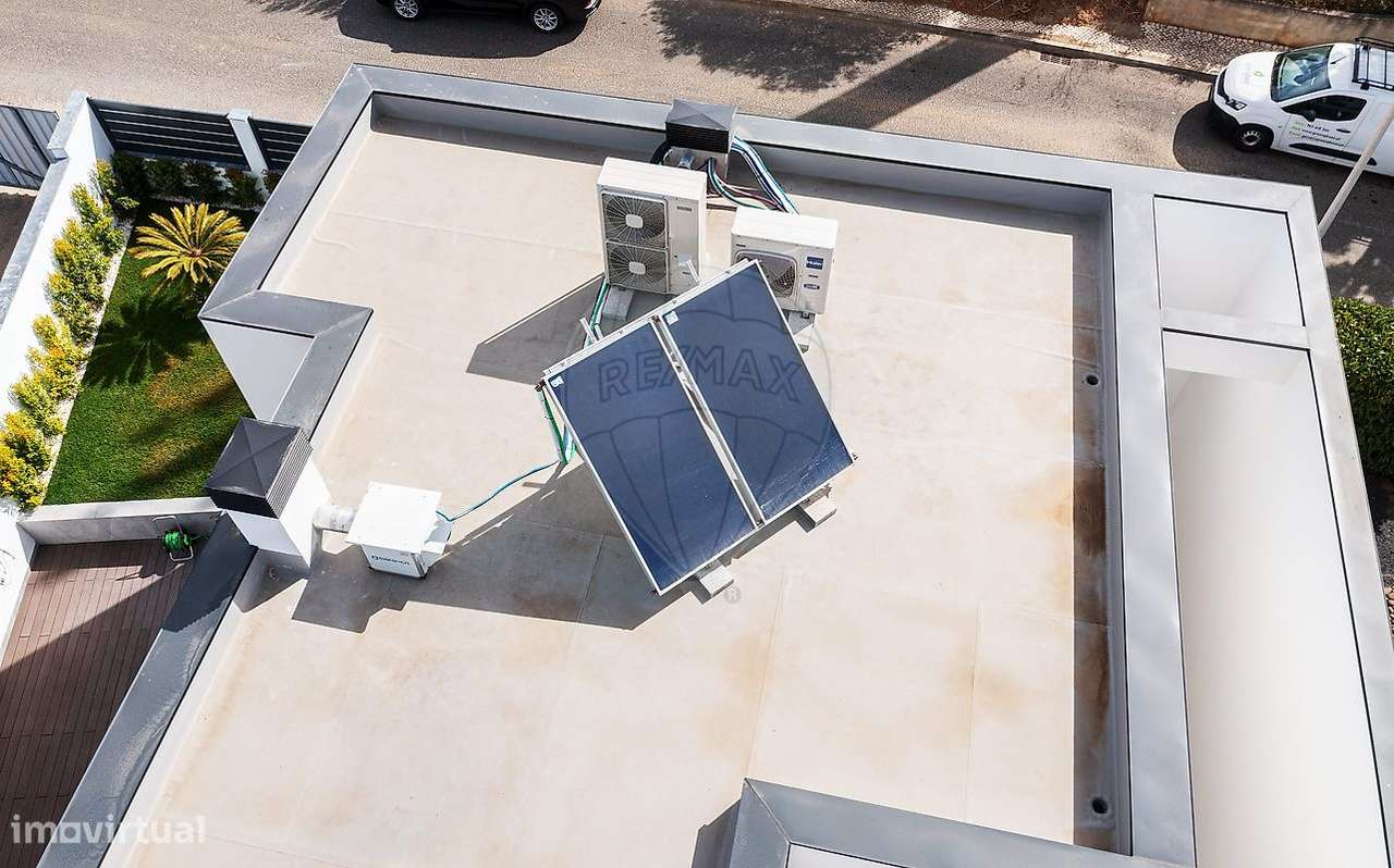 Moradia T4 para venda-3