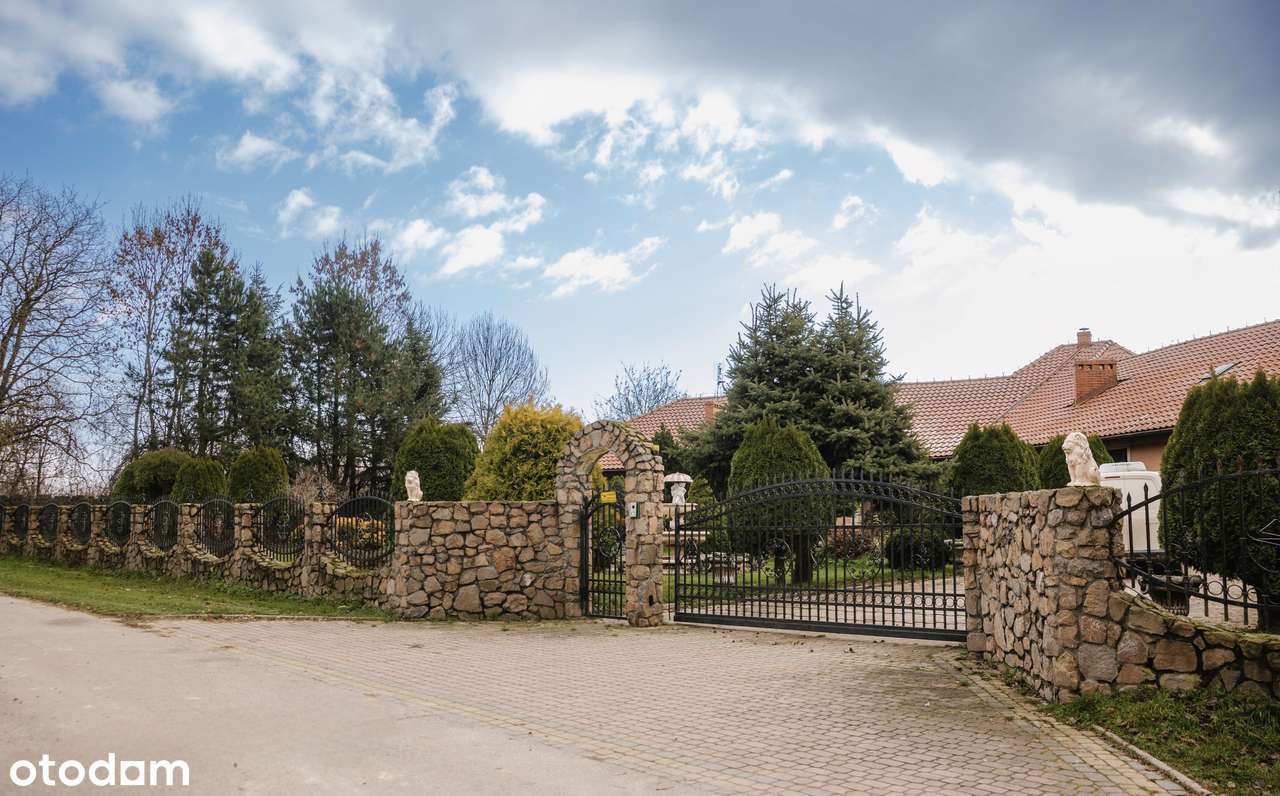 Duży dom 431m2/ 6 pokoi i więcej/ Królewice/działka 1,88HA/ 2garaże-19