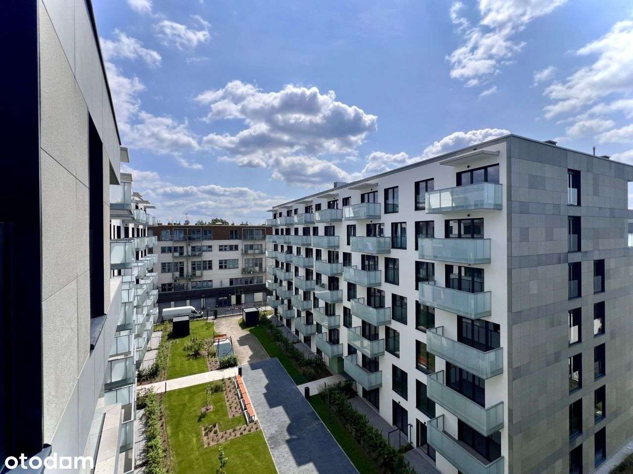 Apartament 3 pok. z balkonem, klimatyzacją i garażem – Cieszyńska-14