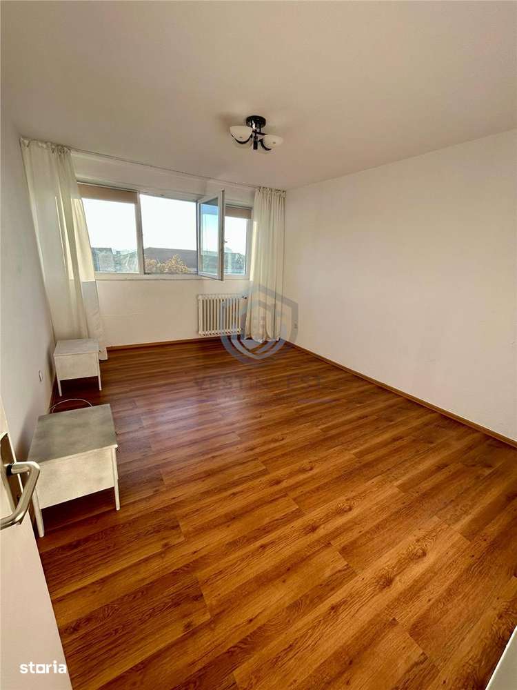 APARTAMENT 2 CAMERE SPLAIUL CRISANEI - Imagine principală: 2/5