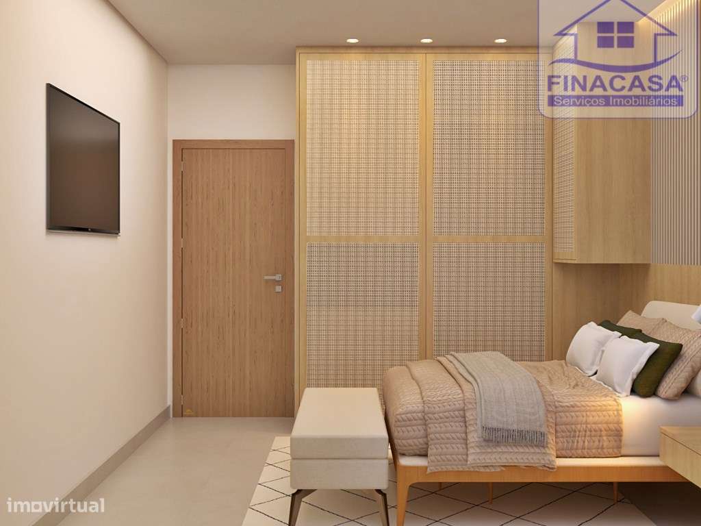 Moradia Isolada em fase de renovação/ remodelação com piscina e jar...-28