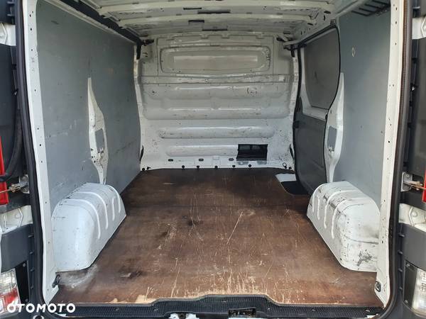 Renault Trafic - 19