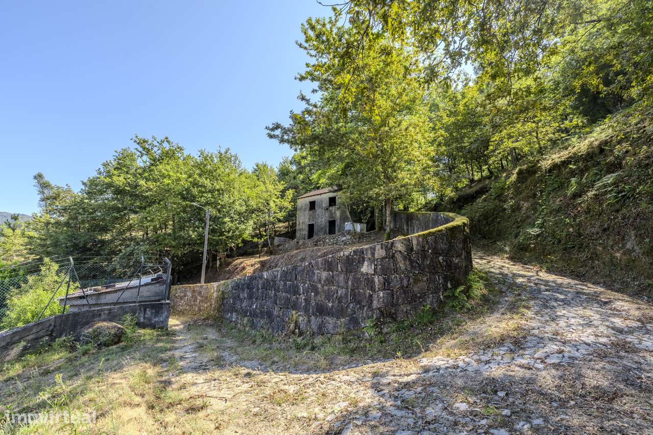 Moradia em Chamoim próxima ao Geres-14