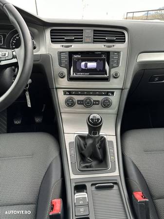Volkswagen Golf 1.6 TDI BlueMotion Technology Comfortline - 7
