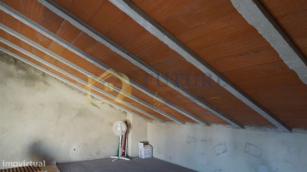 Moradia T3 Venda em Santa Iria de Azoia, São João da Talha e Bobadela,-27