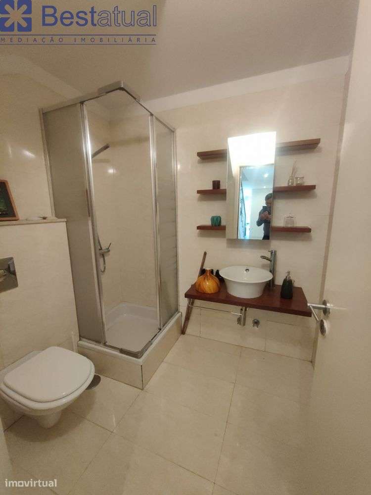 Moradia T 3 com piscina - Oportunidade!-27