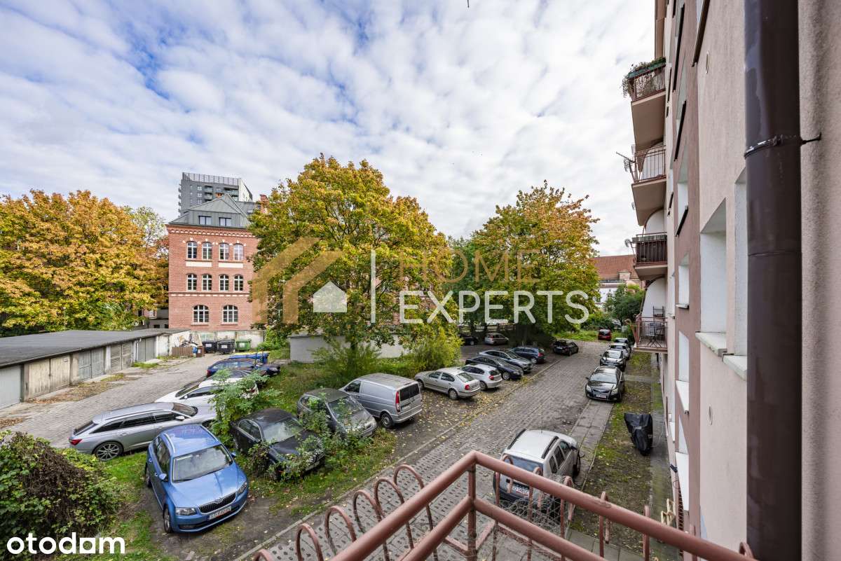 Przestronne dwa pokoje przy Stoczni-1