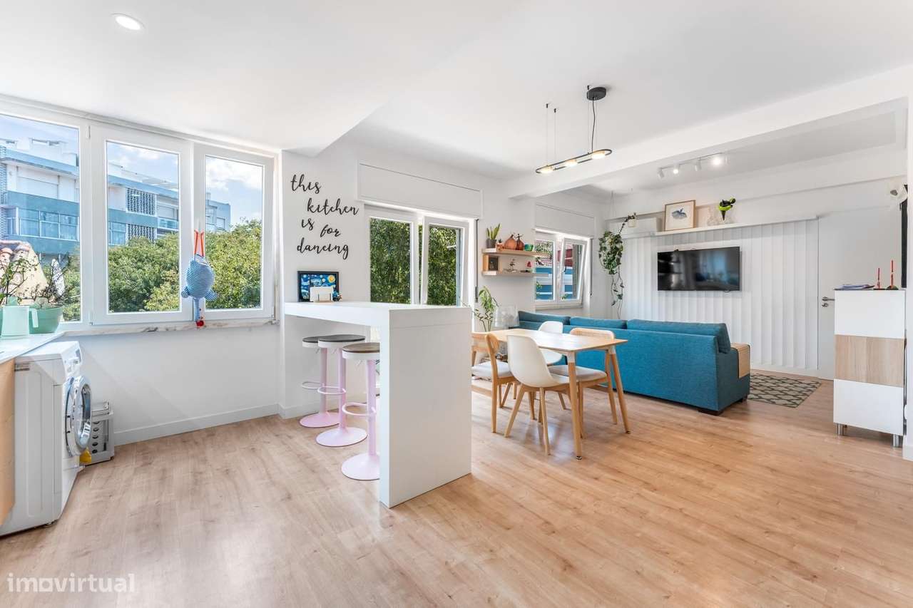 Apartamento T2 Com Varanda Campo De Ourique Lisboa