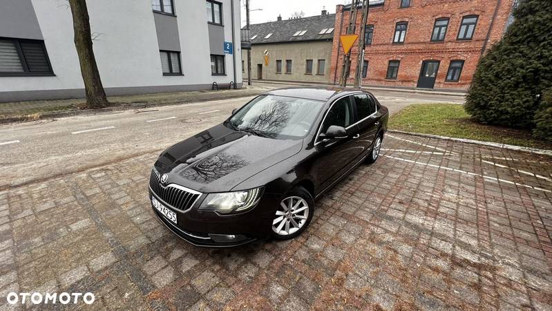 Skoda Superb 2.0 TDI Family - 4