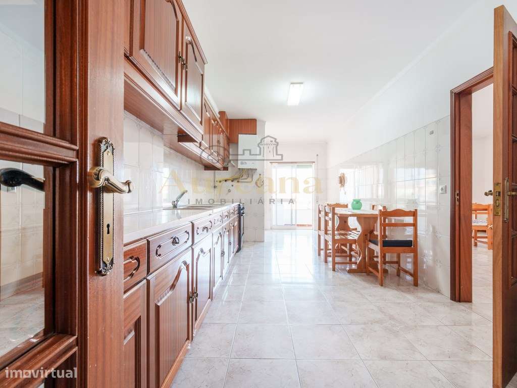 Apartamento T3 com elevador - Centro de Fátima - Grande imagem: 2/36