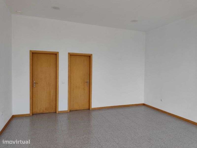 Escritório/Loja para Comércio em Perafita - Grande imagem: 4/10