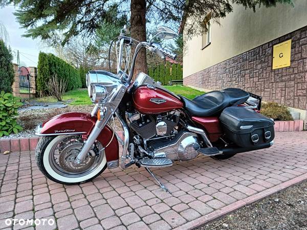 Harley-Davidson Touring Road King - 2