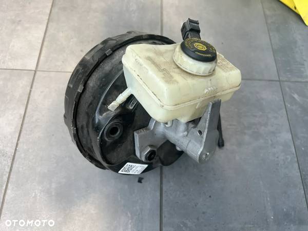 Serwo, pompa hamulca Audi A4, A5 , Q5  8K0 - 1