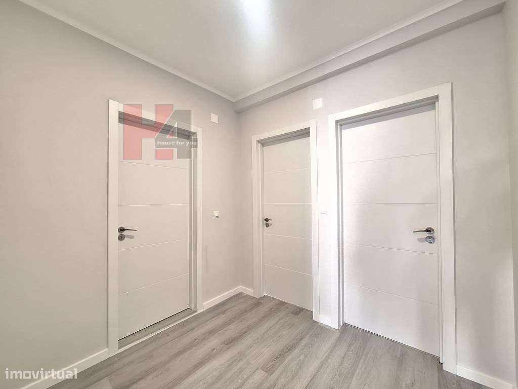 Apartamento T2 totalmente remodelado em Oeiras próximo da praia-10