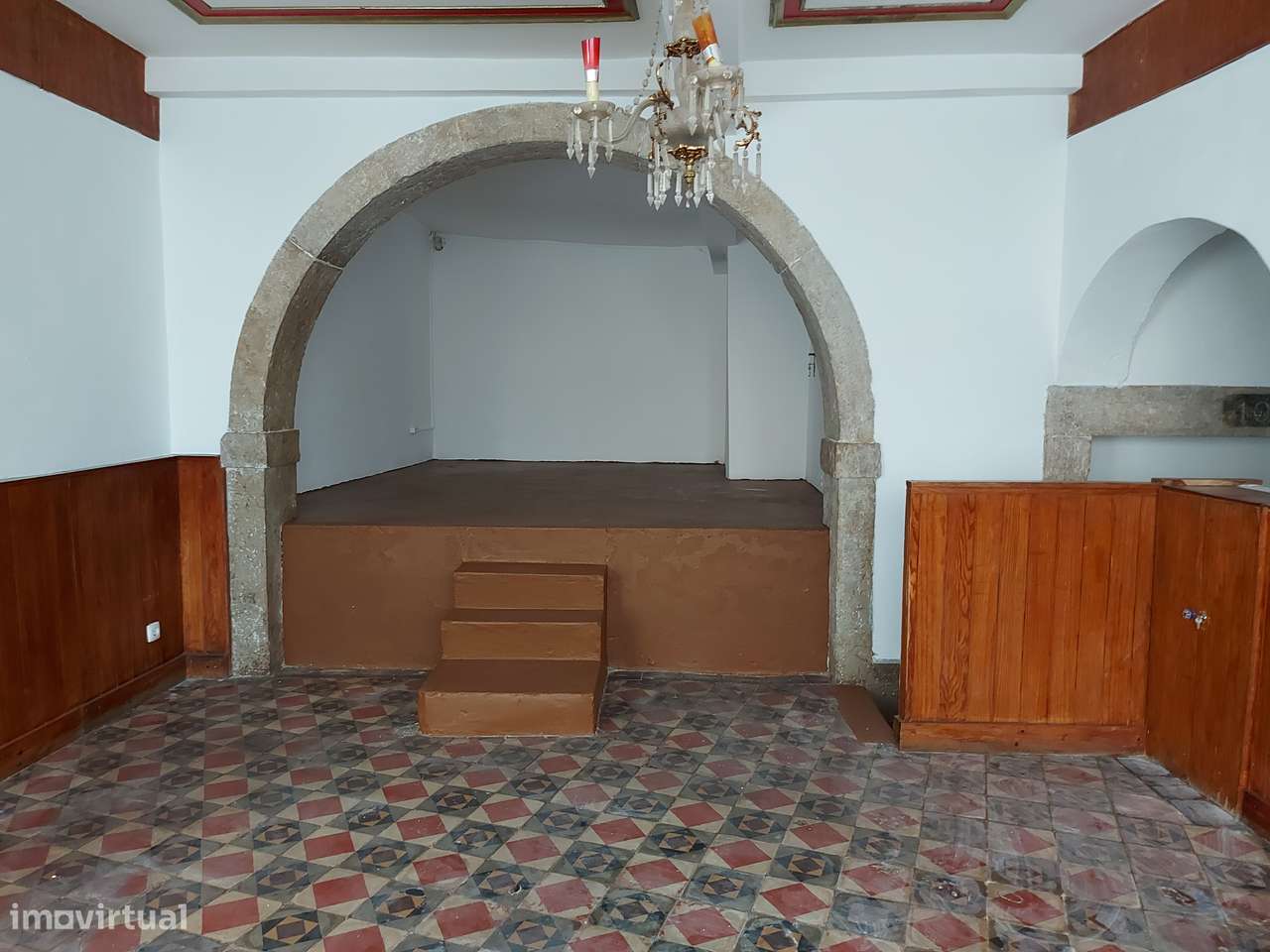 Loja c/montra 2m; caminho do eléctrico 28; 2 WC - Grande imagem: 5/24