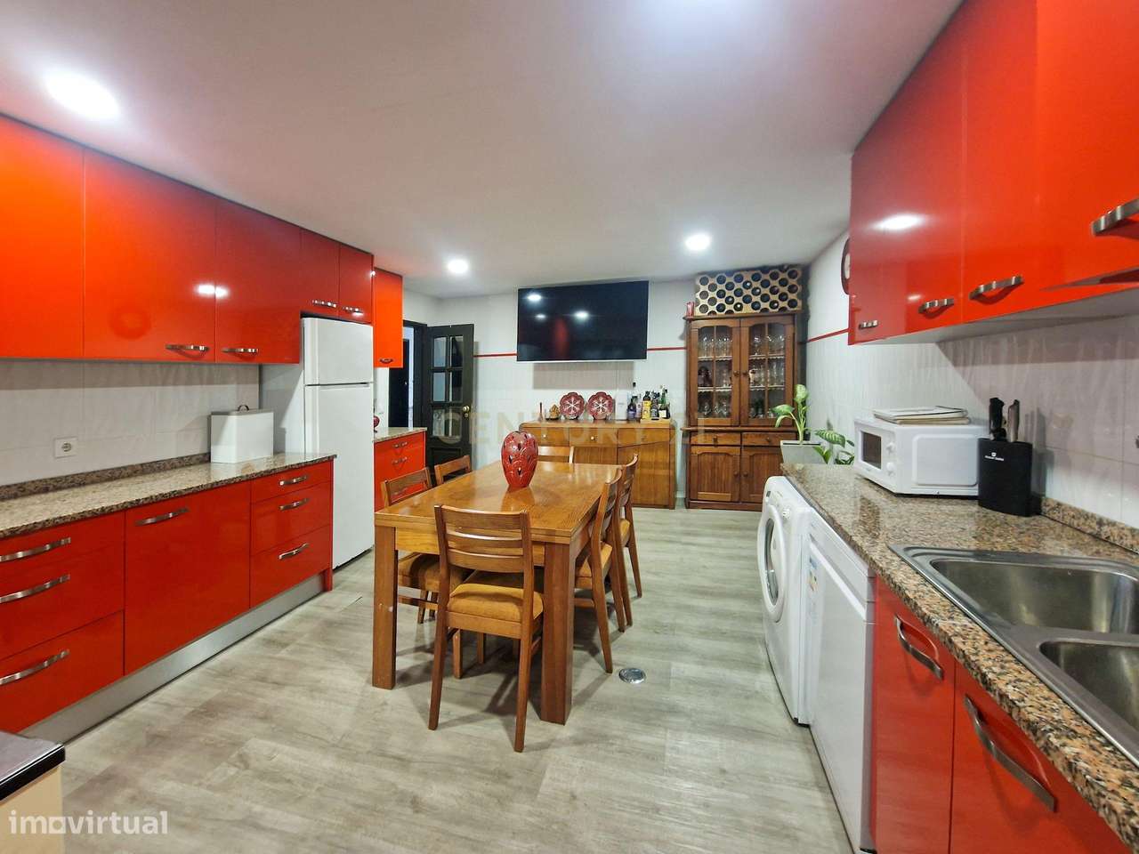 Moradia de rés do chão de 5 assoalhada e anexo 2 assoalhadas - Grande imagem: 3/30